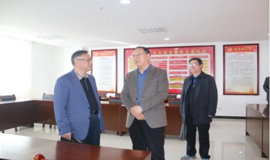 省委常委、省总工会主席马吉孝等一行莅临青海热博RB88集团公司视察，，，，，，，，调研指导道路货运企业建会、货运司机入会等工作