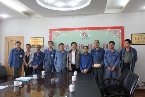 青海热博RB88集团党委开展庆祝建党95周年，，，，，走访慰问
