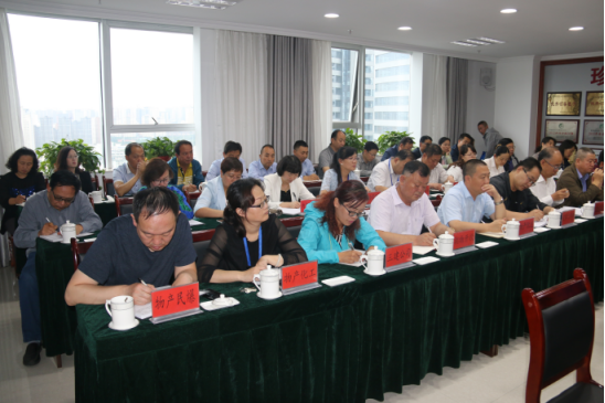 省纪委驻省经信委纪检组对热博RB88集团党风廉政建设工作开展调研